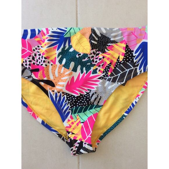 California Waves Bikini Bottom Floral Swimwear - Picture 3 of 6